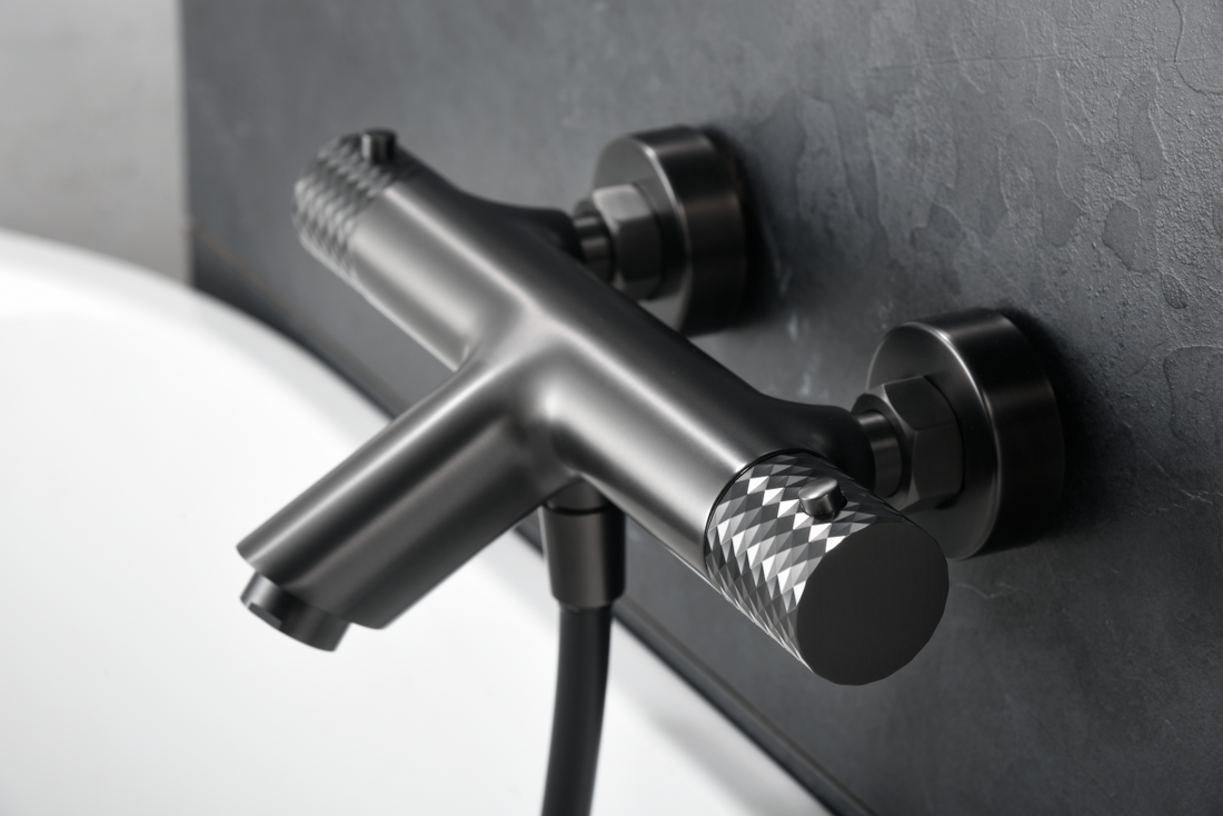 Rubinetti termostatici per vasca e doccia cromati serie Genova COD: CD-BTG053-4I