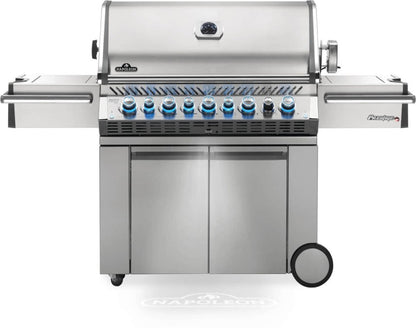 PRESTIGE PRO™ 665 RSIB BARBECUE WITH SIDE AND REAR INFRARED BURNERS